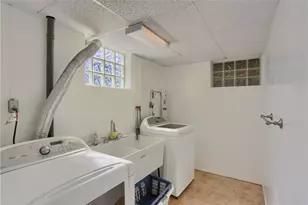 4700 Prescot Dr, Bethel Park, PA 15102 - Photo 42