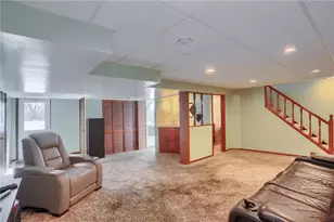 4700 Prescot Dr, Bethel Park, PA 15102 - Photo 38