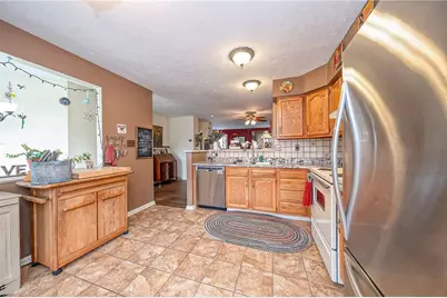 483 Cherryhill Dr, Cecil, PA 15017 - Photo 6