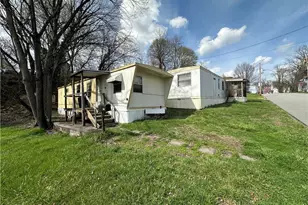 800 Sidney St, Southwest Greensburg Boro, PA 15601 - Photo 8