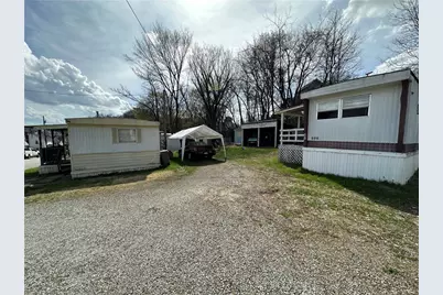 800 Sidney St, Southwest Greensburg Boro, PA 15601 - Photo 10