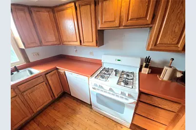 3102 Hazelhurst Avenue, Pittsburgh, PA 15227 - Photo 6