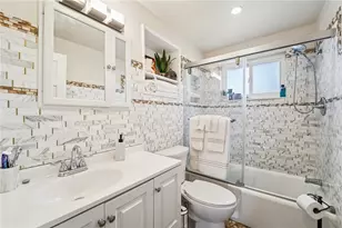 7890 Mark Dr, Pittsburgh, PA 15147 - Photo 10