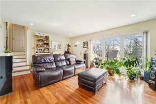 7890 Mark Dr, Pittsburgh, PA 15147 - Photo 2