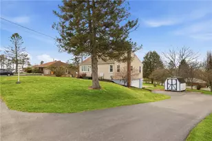 143 Aiken Ave, Somerset Township, PA 15501 - Photo 4