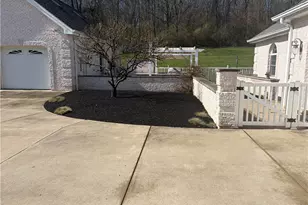 104 Angerer Rd, Cecil, PA 15317 - Photo 4