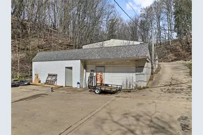 560 W Pike Street, Canonsburg, PA 15317 - Photo 6