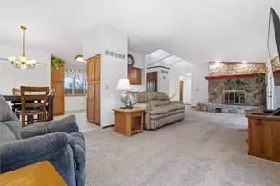 537 Lebanon School Rd, Rostraver, PA 15012 - Photo 4