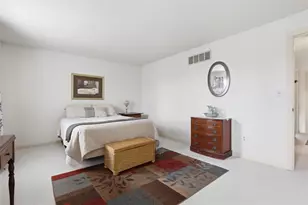 766 Windvue Dr, Robinson Twp, PA 15205 - Photo 16