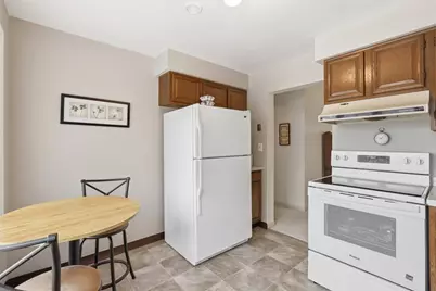 766 Windvue Dr, Robinson Twp, PA 15205 - Photo 12