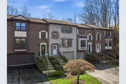 766 Windvue Dr, Robinson Twp, PA 15205 - Photo 2