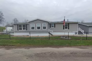 3959 Maple St, Hawthorne, PA 16230 - Photo 10