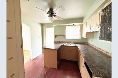 14 W Hillcrest Rd, Nottingham, PA 15330 - Photo 4