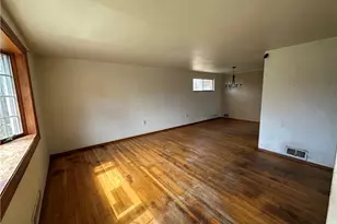 14 W Hillcrest Rd, Nottingham, PA 15330 - Photo 2