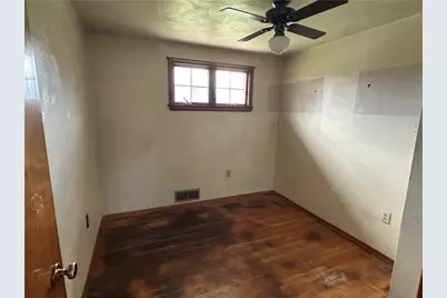 14 W Hillcrest Rd, Nottingham, PA 15330 - Photo 16