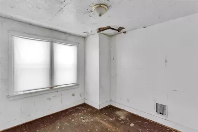 2054 Laketon Rd, Pittsburgh, PA 15221 - Photo 14