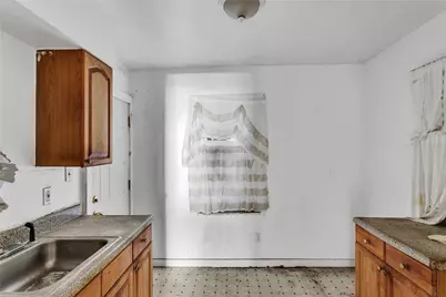 2054 Laketon Rd, Pittsburgh, PA 15221 - Photo 8