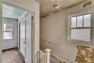 2054 Laketon Rd, Pittsburgh, PA 15221 - Photo 10