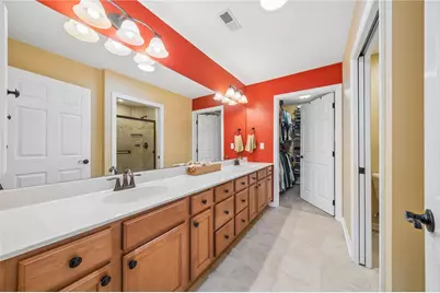 2061 Isleworth Ln, Cranberry Township, PA 16066 - Photo 16