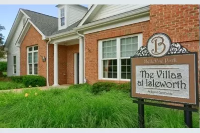 2061 Isleworth Ln, Cranberry Township, PA 16066 - Photo 32