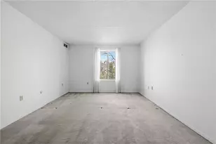 2160 Greentree Rd, Scott Township, PA 15220 - Photo 20