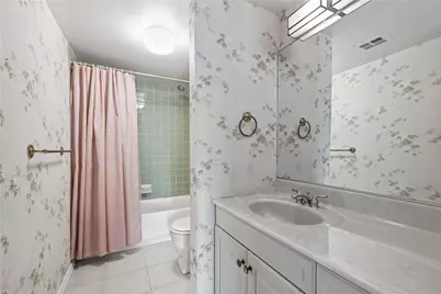 2160 Greentree Road #705W, Scott Township, PA 15220 - Photo 22