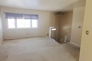 1390 Wakefield Dr, Hermitage, PA 16148 - Photo 2