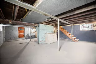 1406 Hampshire Ave, Beechview, PA 15216 - Photo 32