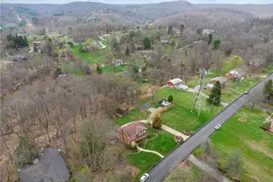 5061 Northlawn Cir, Murrysville, PA 15668 - Photo 4