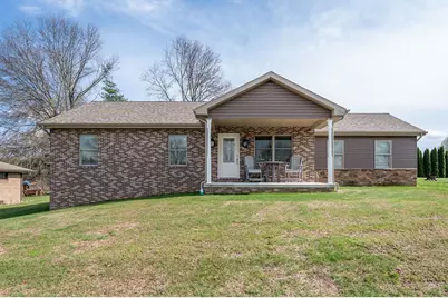 12 Highview St, Derry Township, PA 15650 - Photo 2