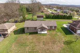 12 Highview St, Derry Township, PA 15650 - Photo 16