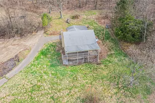 278 Aley Hill Rd, Big Beaver, PA 15010 - Photo 10