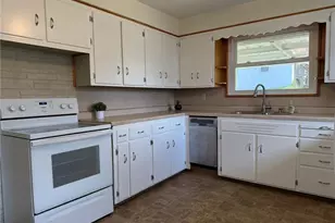 335 Hancock St, Cherryhll Township-Clymer, PA 15728 - Photo 8