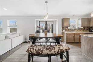 220 Williamsburg Dr, Elizabeth Twp/Boro, PA 15037 - Photo 6