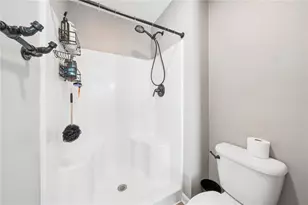 220 Williamsburg Dr, Elizabeth Twp/Boro, PA 15037 - Photo 24