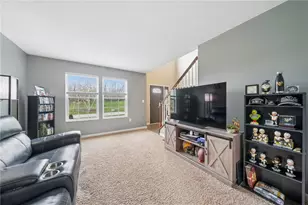 220 Williamsburg Dr, Elizabeth Twp/Boro, PA 15037 - Photo 12