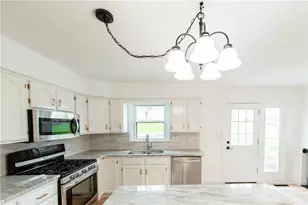 5 Deerfield Dr, Penn Twp, PA 15636 - Photo 10