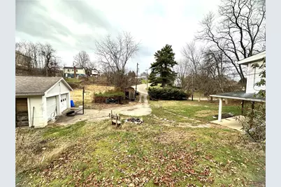 572 Alberts Dr, Monessen, PA 15062 - Photo 4
