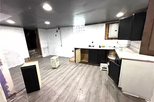 572 Alberts Dr, Monessen, PA 15062 - Photo 8