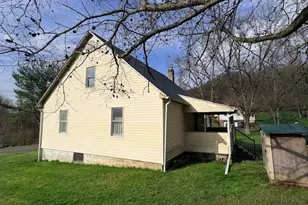 2440 Race Track Rd, Youngwood, PA 15672 - Photo 8