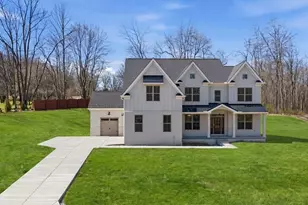 101 Shadow Rdg Dr, Penn Township, PA 16002 - Photo 2