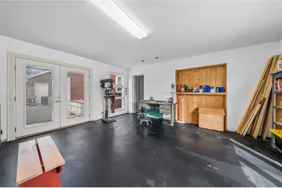 811 Spring St, Latrobe, PA 15650 - Photo 18