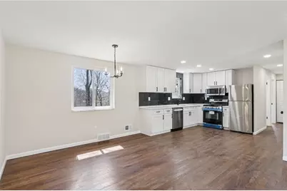 826 Blue Ridge Rd, Pittsburgh, PA 15239 - Photo 14