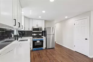 826 Blue Ridge Rd, Pittsburgh, PA 15239 - Photo 12