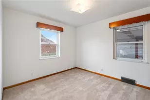 224 Eastern Dr, Lower Burrell, PA 15068 - Photo 18