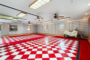 224 Eastern Dr, Lower Burrell, PA 15068 - Photo 32