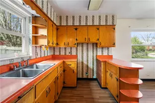 224 Eastern Dr, Lower Burrell, PA 15068 - Photo 14