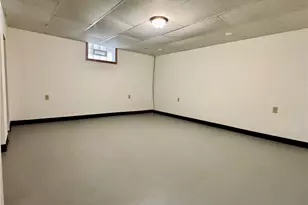 675 Rolling Green Dr, Bethel Park, PA 15102 - Photo 22