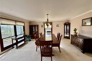 675 Rolling Green Dr, Bethel Park, PA 15102 - Photo 8
