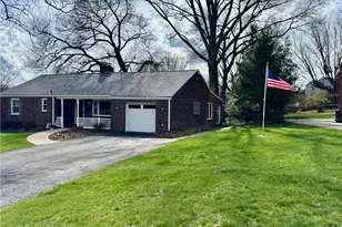 675 Rolling Green Dr, Bethel Park, PA 15102 - Photo 4